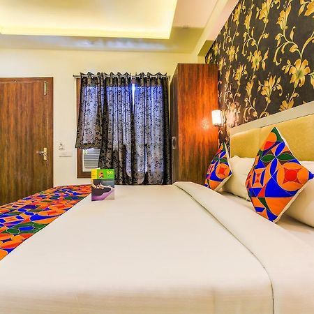 Fabhotel Star Of Taj Restobar Fatehabad Road Agra  Dış mekan fotoğraf