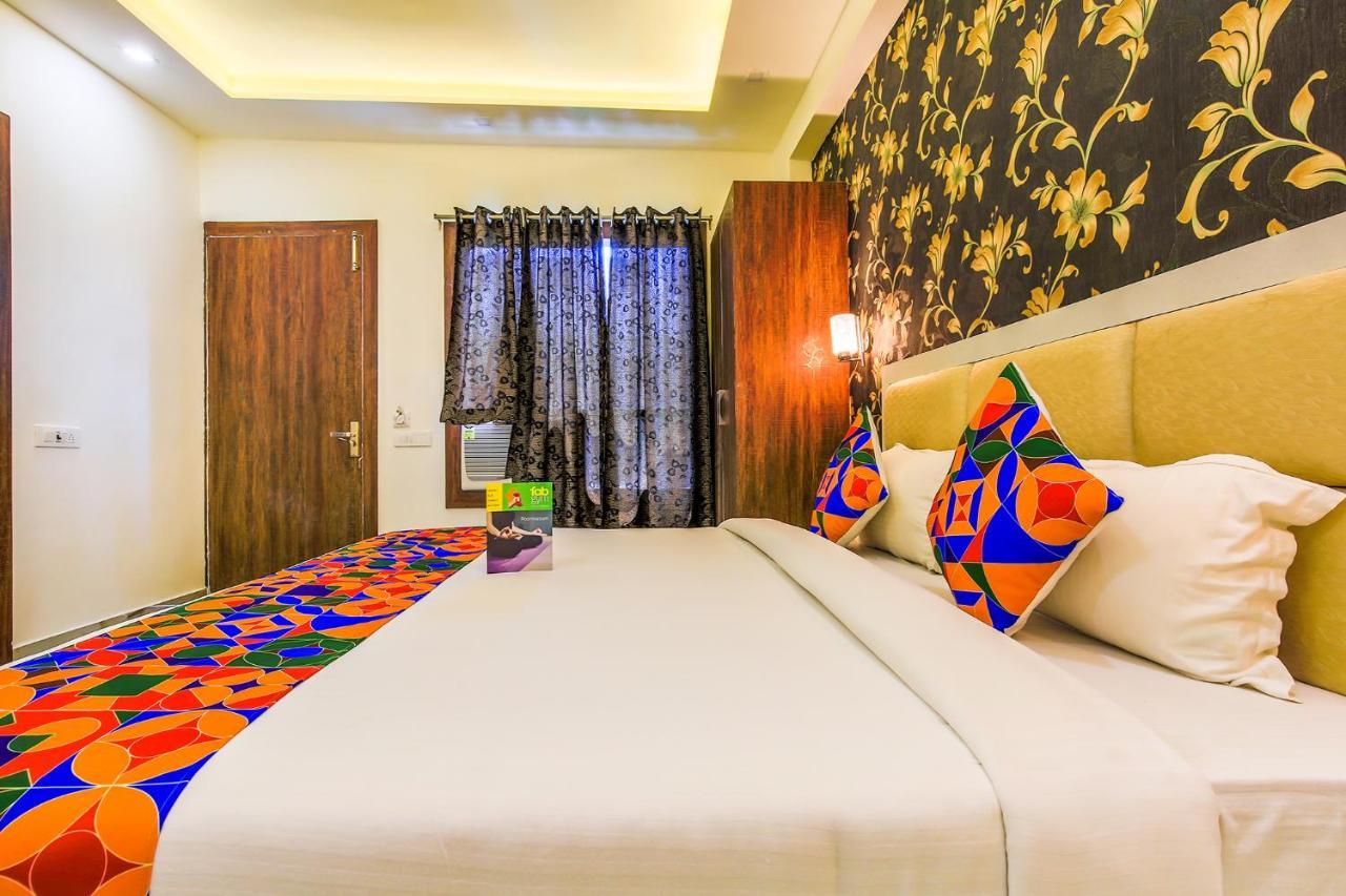 Fabhotel Star Of Taj Restobar Fatehabad Road Agra  Dış mekan fotoğraf