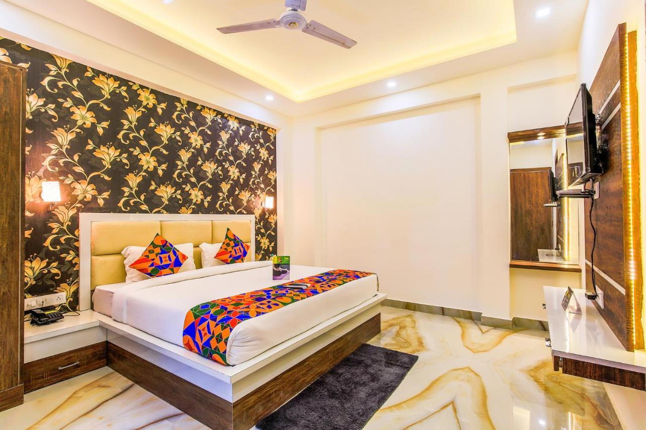 Fabhotel Star Of Taj Restobar Fatehabad Road Agra  Dış mekan fotoğraf