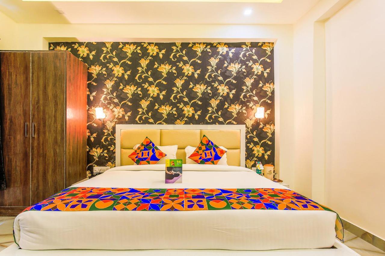 Fabhotel Star Of Taj Restobar Fatehabad Road Agra  Dış mekan fotoğraf