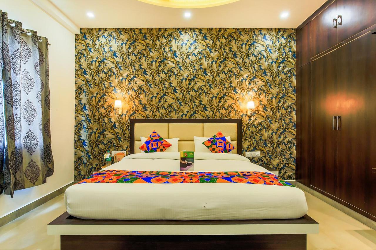 Fabhotel Star Of Taj Restobar Fatehabad Road Agra  Dış mekan fotoğraf
