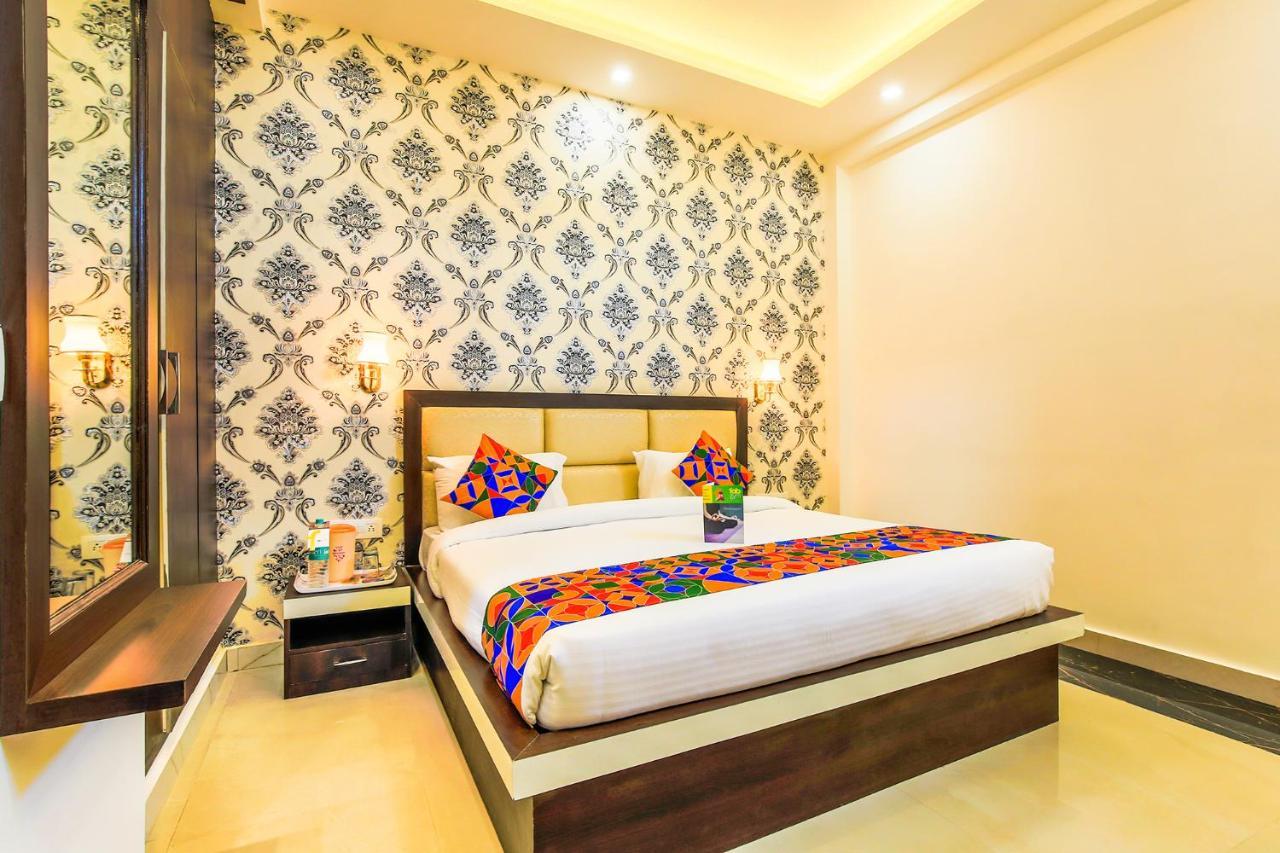 Fabhotel Star Of Taj Restobar Fatehabad Road Agra  Dış mekan fotoğraf