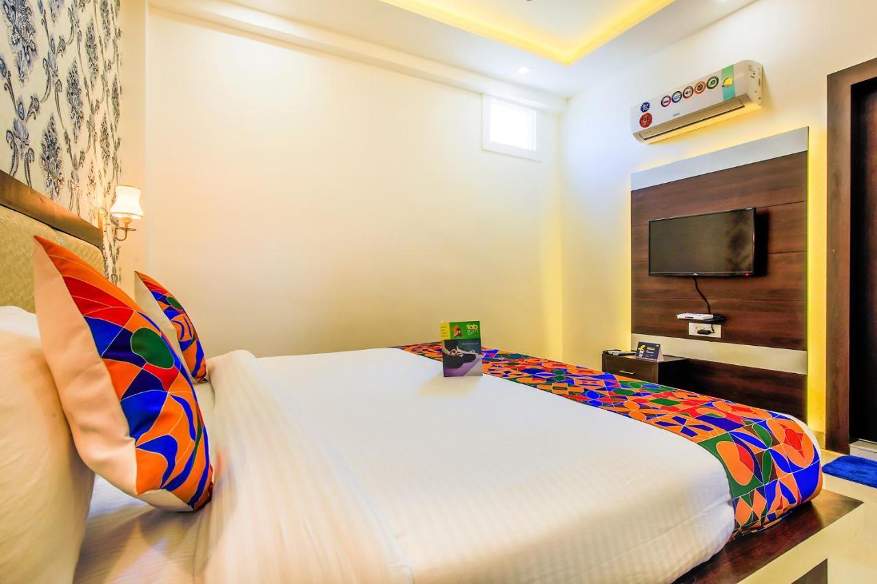 Fabhotel Star Of Taj Restobar Fatehabad Road Agra  Dış mekan fotoğraf